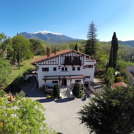 La Villa Du Parc Прад Экстерьер фото