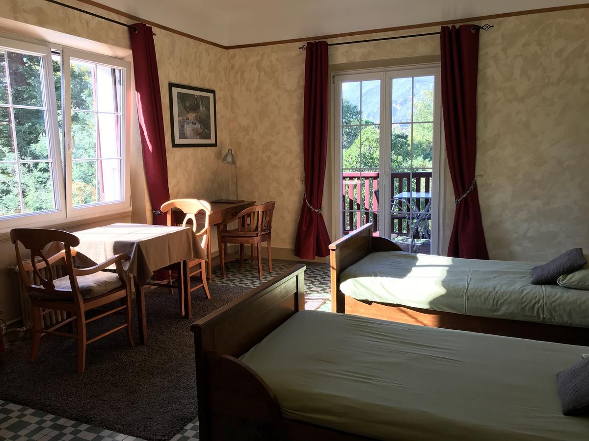 La Villa Du Parc Прад Номер фото