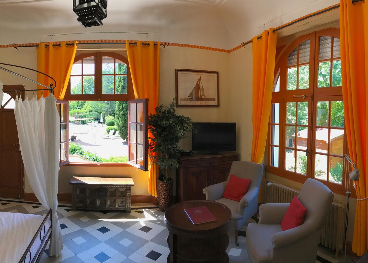 La Villa Du Parc Прад Экстерьер фото