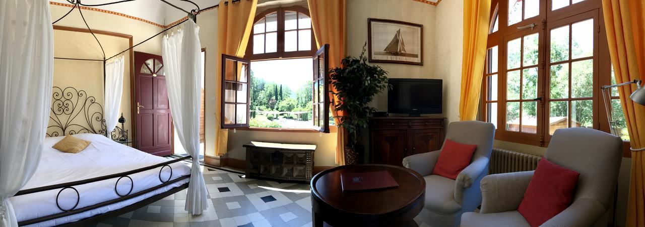La Villa Du Parc Прад Экстерьер фото
