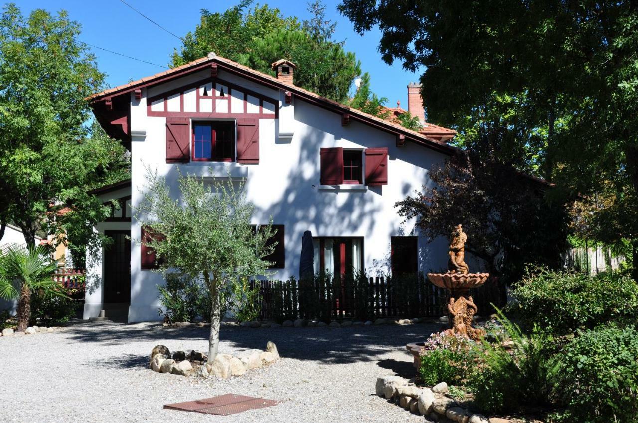 La Villa Du Parc Прад Номер фото