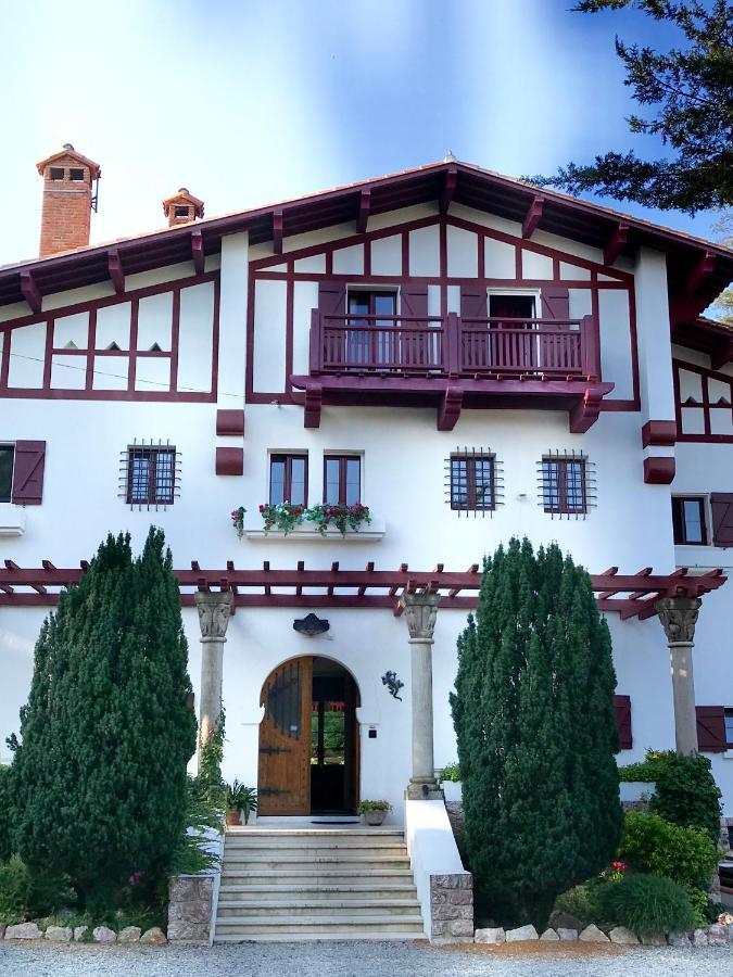 La Villa Du Parc Прад Номер фото